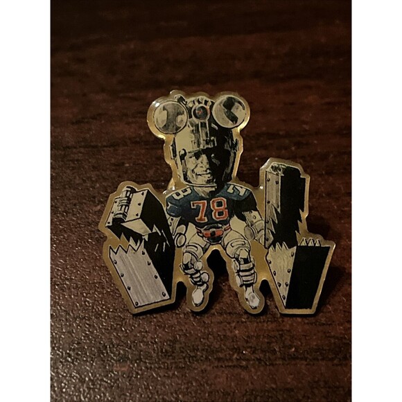Vintage Coca-Cola NFL Monsters Of The Gridiron Bruce “Pile Driver” Armstrong Pin - Picture 1 of 3